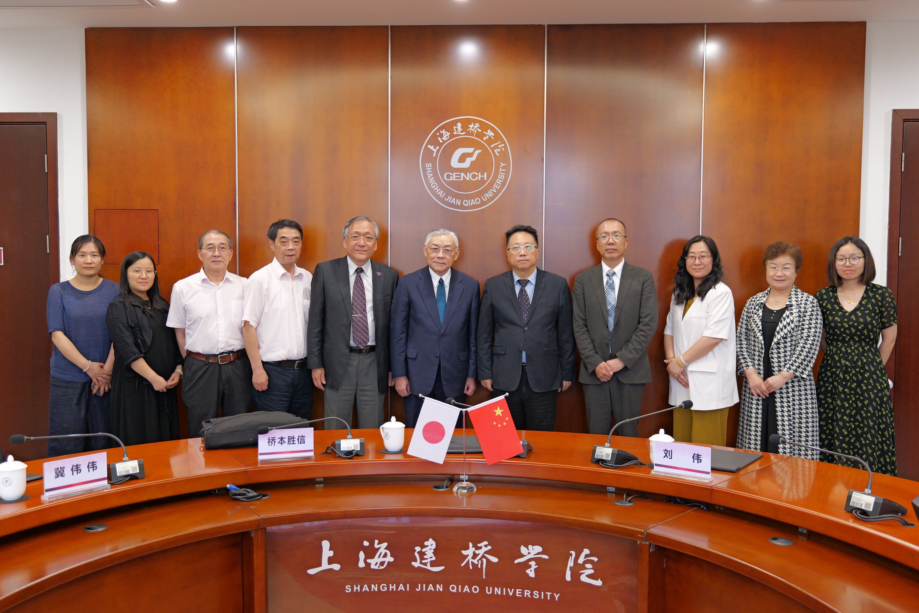 上海建桥学院01 上海建桥学院01