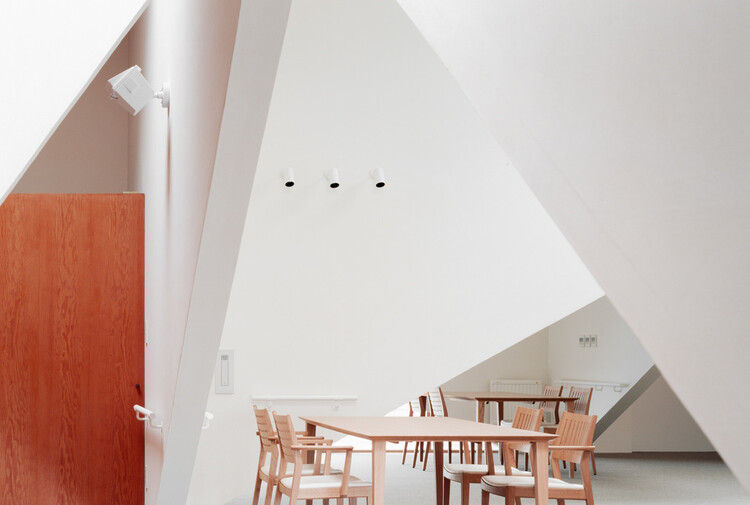 how-architecture-brings-social-interaction-in-care-9-elderly-care-facilities-in-japan_11